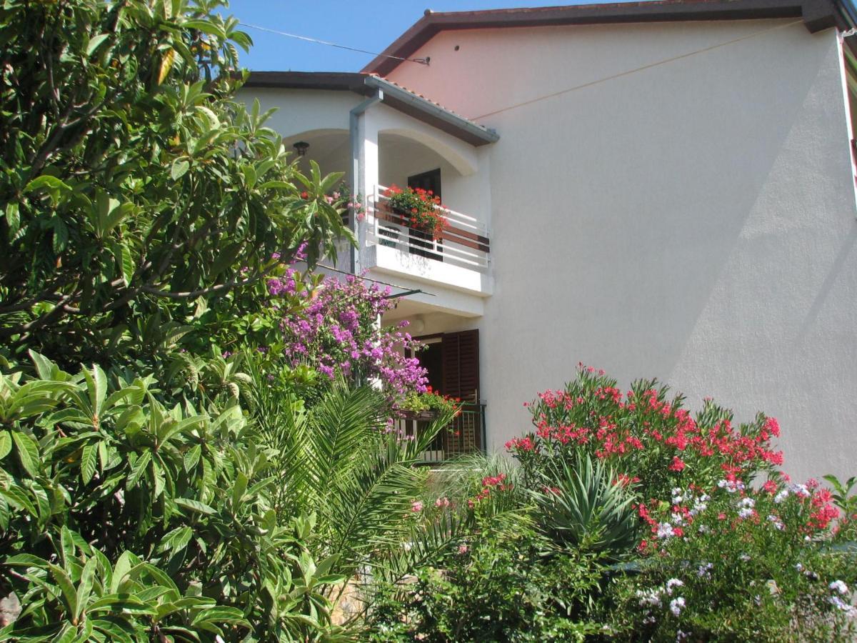 Apartments Magnolia Рабац Екстериор снимка
